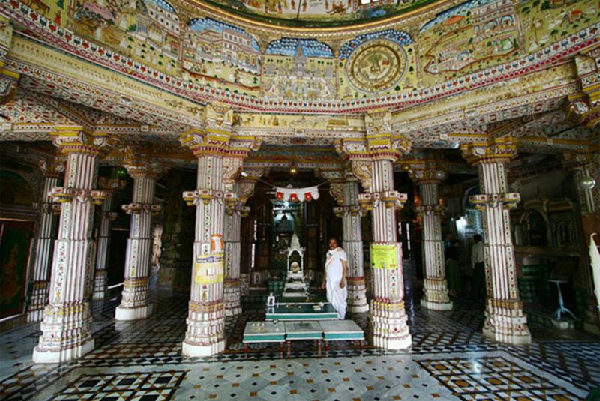 Джайнский храм Бхандазар