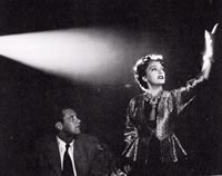 «Закатный бульвар» Билли Уайлдера 1950 - http://en.wikipedia.org/wiki/Sunset_Boulevard