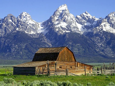 400px-Barns_grand_tetons